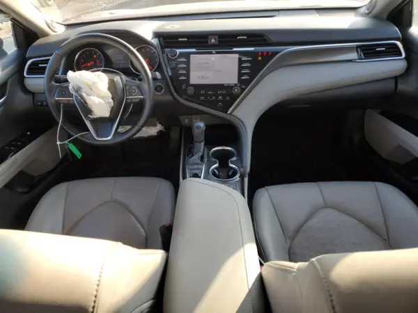 4T1B61HK8JU663518 2018 TOYOTA CAMRY - Image 8