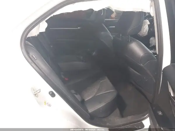 4T1B61HK8JU668301 2018 TOYOTA CAMRY - Image 8