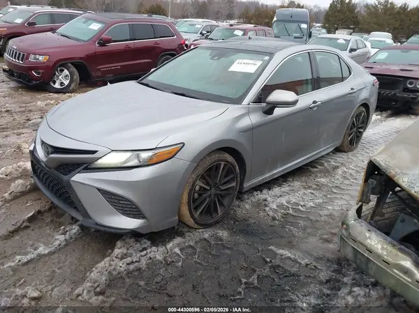 4T1B61HK8KU162579 2019 TOYOTA CAMRY - Image 2