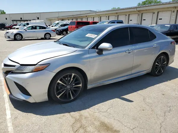 4T1B61HK8KU193895 2019 TOYOTA CAMRY - Image 1