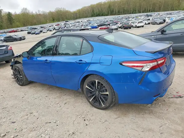 4T1B61HK8KU195713 2019 TOYOTA CAMRY - Image 2