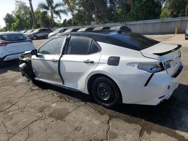 4T1B61HK8KU211358 2019 TOYOTA CAMRY - Image 2