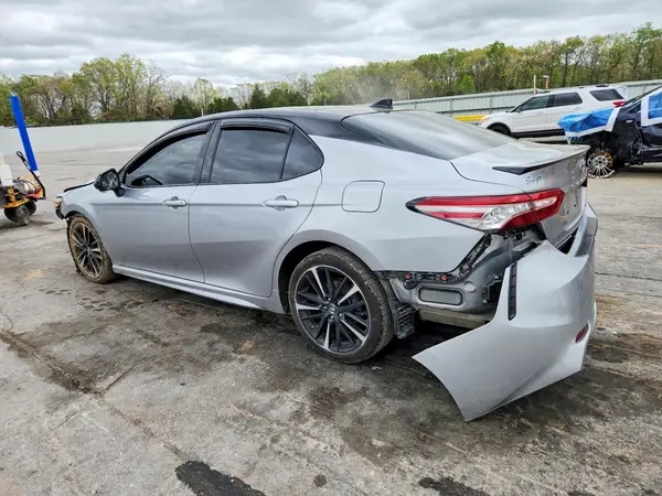 4T1B61HK8KU218939 2019 TOYOTA CAMRY - Image 2