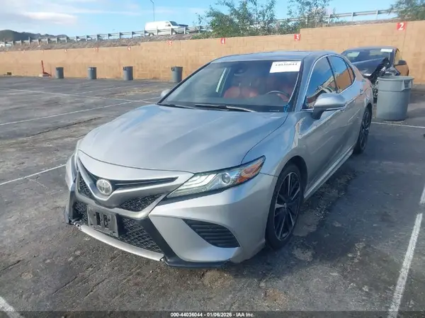 4T1B61HK8KU219525 2019 TOYOTA CAMRY - Image 2