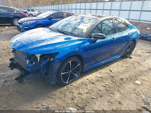4T1B61HK8KU220089 2019 TOYOTA CAMRY - Image 2