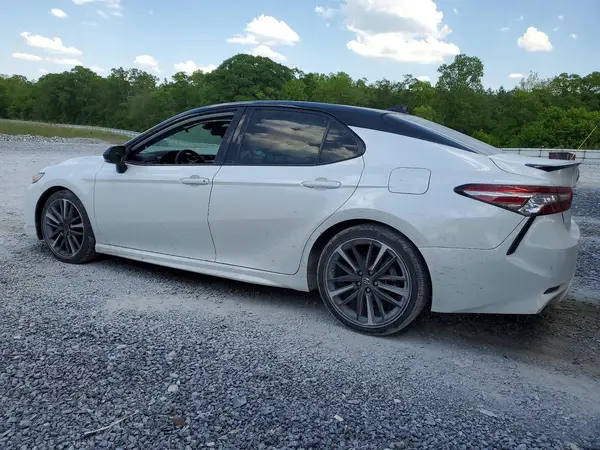 4T1B61HK8KU223008 2019 TOYOTA CAMRY - Image 2