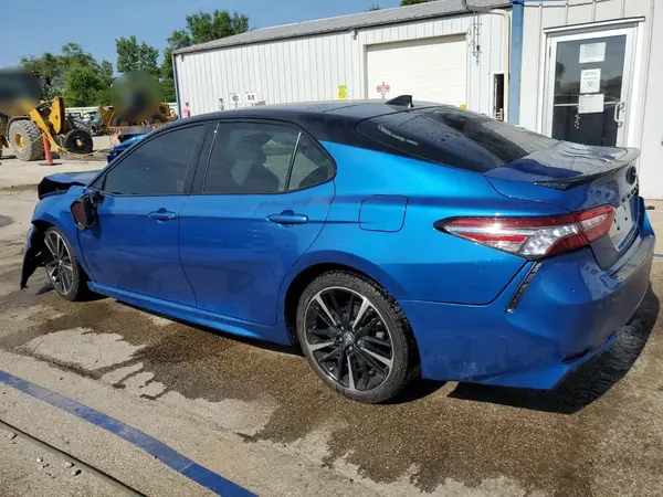 4T1B61HK8KU228922 2019 TOYOTA CAMRY - Image 2