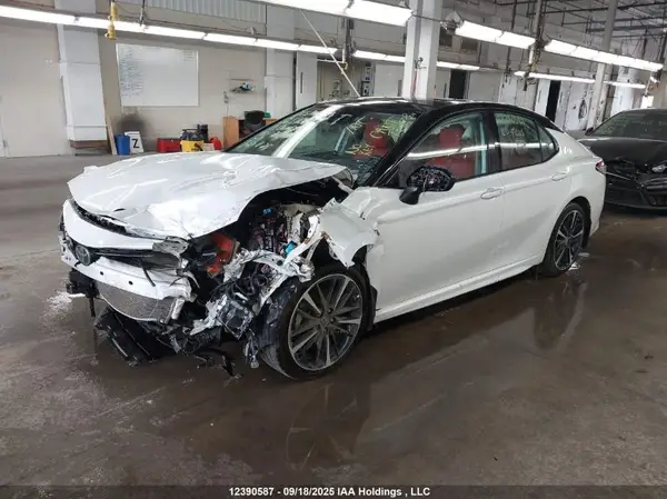 4T1B61HK8KU257109 2019 TOYOTA CAMRY - Image 2
