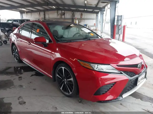 4T1B61HK8KU288375 2019 TOYOTA CAMRY - Image 1