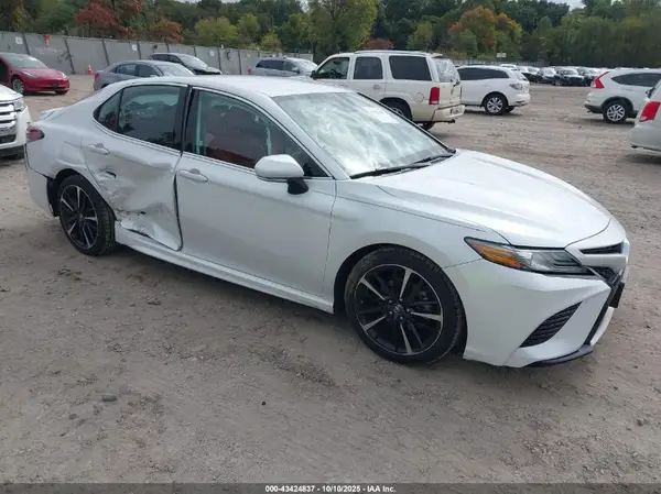 4T1B61HK8KU706711 2019 TOYOTA CAMRY - Image 1