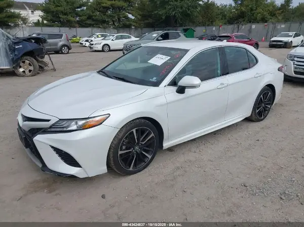 4T1B61HK8KU706711 2019 TOYOTA CAMRY - Image 2
