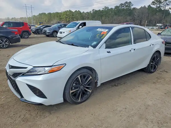 4T1B61HK8KU719099 2019 TOYOTA CAMRY - Image 1
