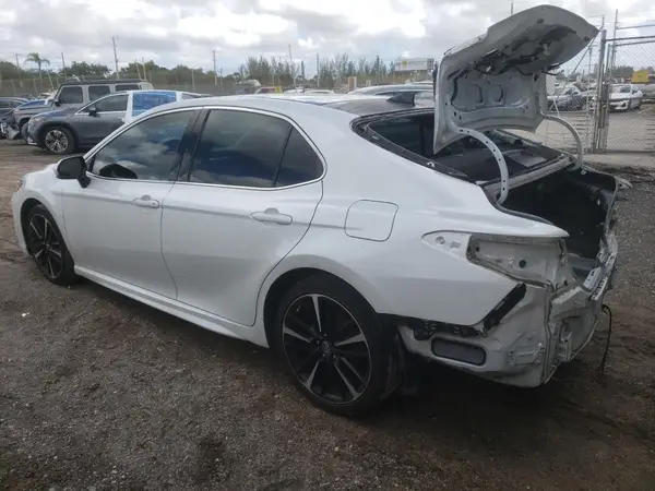 4T1B61HK8KU762714 2019 TOYOTA CAMRY - Image 2