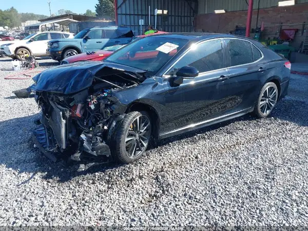 4T1B61HK8KU775821 2019 TOYOTA CAMRY - Image 2