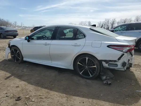 4T1B61HK8KU787872 2019 TOYOTA CAMRY - Image 2