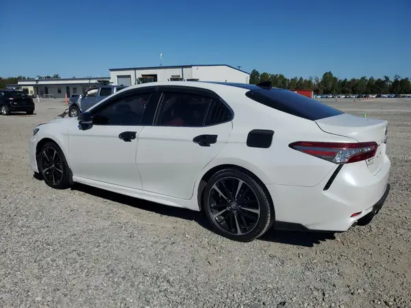 4T1B61HK8KU794479 2019 TOYOTA CAMRY - Image 2
