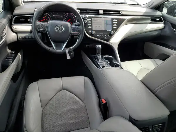 4T1B61HK8KU801950 2019 TOYOTA CAMRY - Image 8