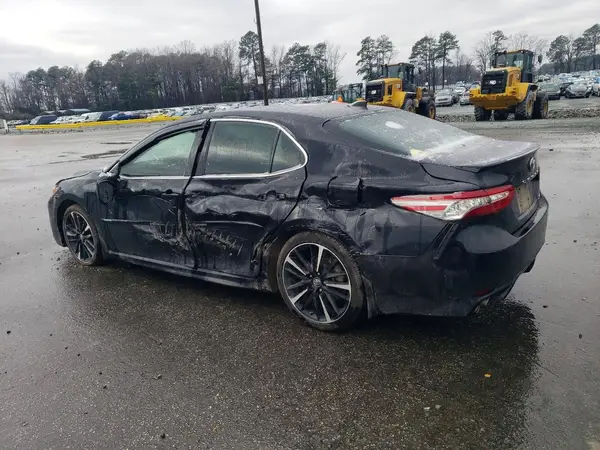4T1B61HK8KU810163 2019 TOYOTA CAMRY - Image 2