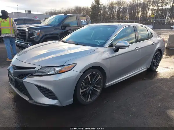 4T1B61HK8KU831045 2019 TOYOTA CAMRY - Image 2