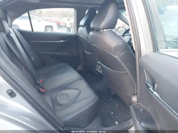 4T1B61HK8KU831045 2019 TOYOTA CAMRY - Image 8