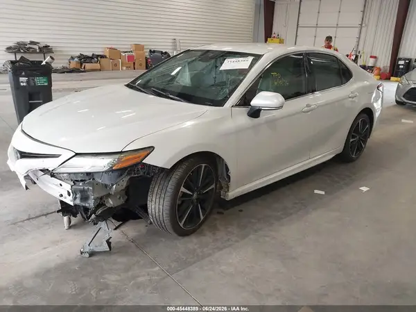 4T1B61HK8KU838190 2019 TOYOTA CAMRY - Image 2