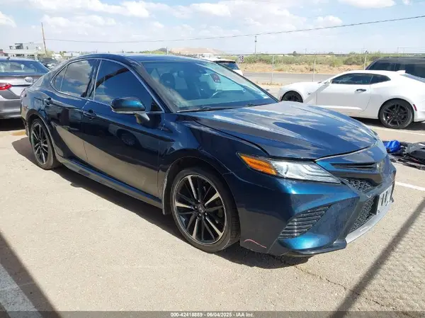 4T1B61HK8KU841445 2019 TOYOTA CAMRY - Image 1