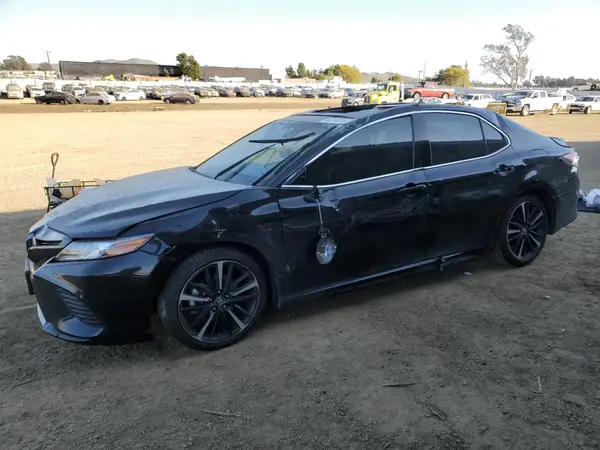 4T1B61HK8KU853935 2019 TOYOTA CAMRY - Image 1