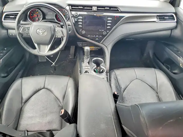 4T1B61HK9JU007263 2018 TOYOTA CAMRY - Image 8