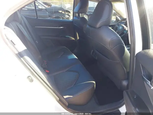4T1B61HK9JU009286 2018 TOYOTA CAMRY - Image 8