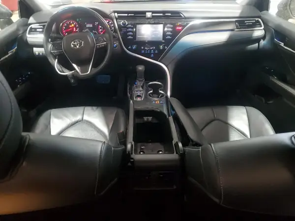 4T1B61HK9JU044944 2018 TOYOTA CAMRY - Image 8