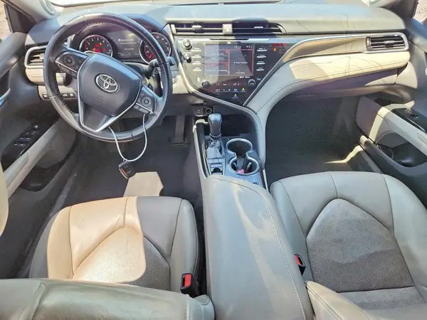 4T1B61HK9JU060304 2018 TOYOTA CAMRY - Image 8