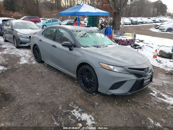 4T1B61HK9JU067754 2018 TOYOTA CAMRY - Image 1