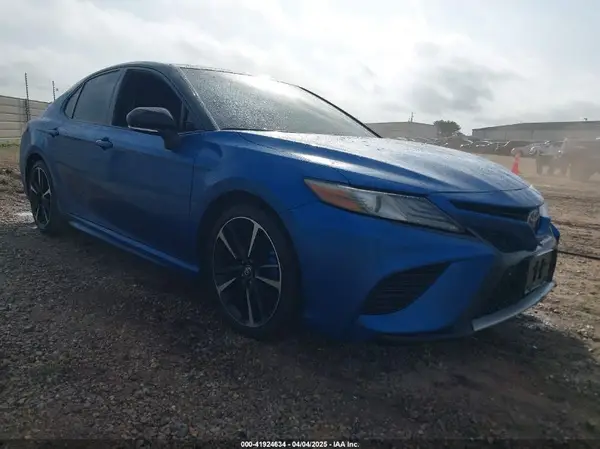 4T1B61HK9JU074509 2018 TOYOTA CAMRY - Image 1