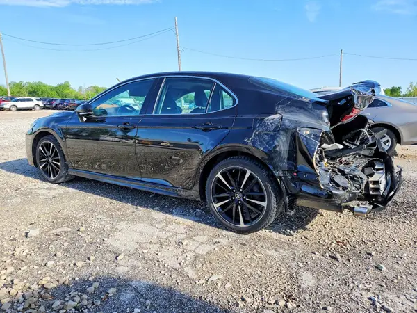 4T1B61HK9JU080892 2018 TOYOTA CAMRY - Image 2