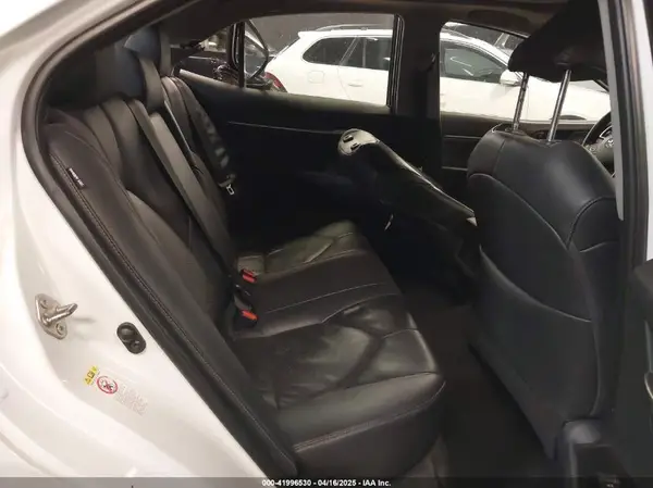4T1B61HK9JU086210 2018 TOYOTA CAMRY - Image 8