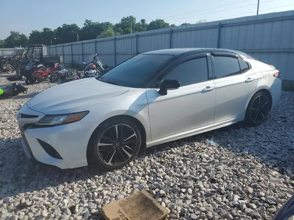 4T1B61HK9JU097966 2018 TOYOTA CAMRY - Image 1