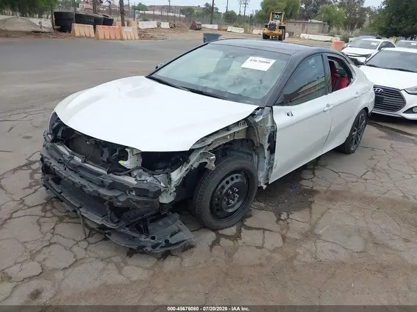 4T1B61HK9JU103359 2018 TOYOTA CAMRY - Image 2