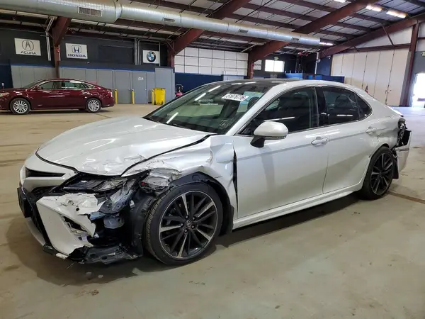 4T1B61HK9JU108867 2018 TOYOTA CAMRY - Image 1