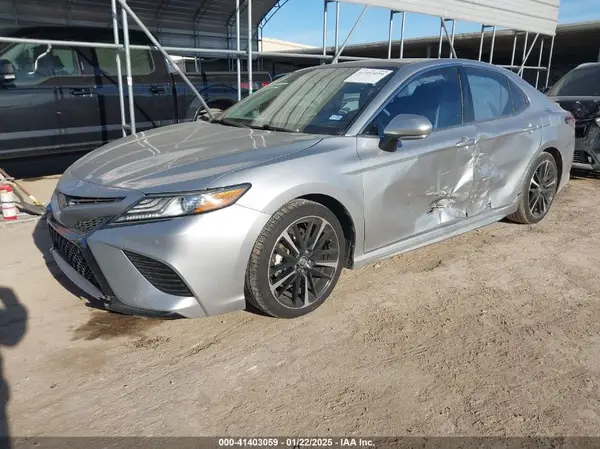 4T1B61HK9JU115222 2018 TOYOTA CAMRY - Image 2