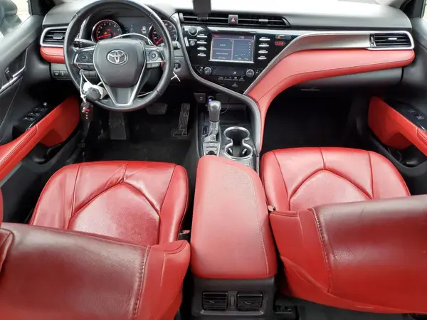 4T1B61HK9JU145000 2018 TOYOTA CAMRY - Image 8