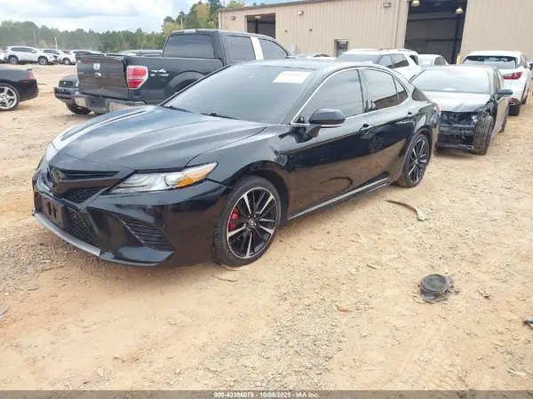 4T1B61HK9JU149239 2018 TOYOTA CAMRY - Image 2