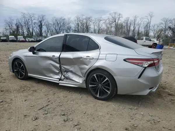 4T1B61HK9JU150309 2018 TOYOTA CAMRY - Image 2