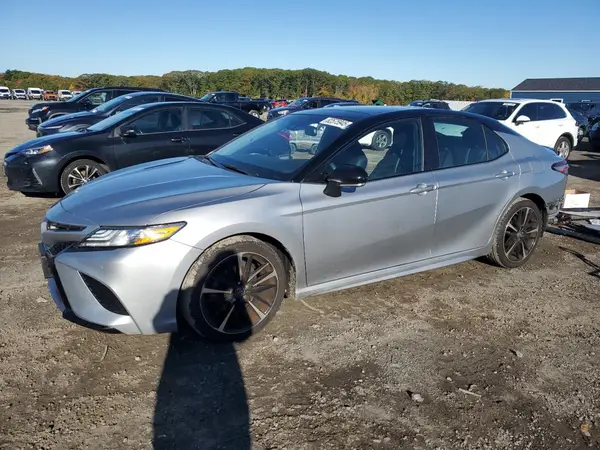 4T1B61HK9JU151590 2018 TOYOTA CAMRY - Image 1