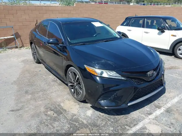 4T1B61HK9JU159513 2018 TOYOTA CAMRY - Image 1
