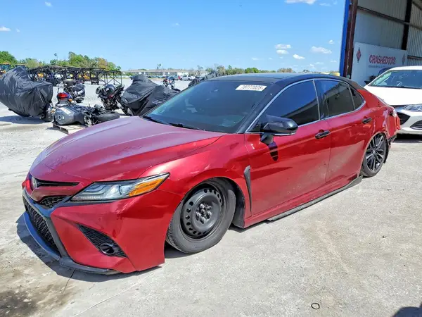 4T1B61HK9JU502319 2018 TOYOTA CAMRY - Image 1