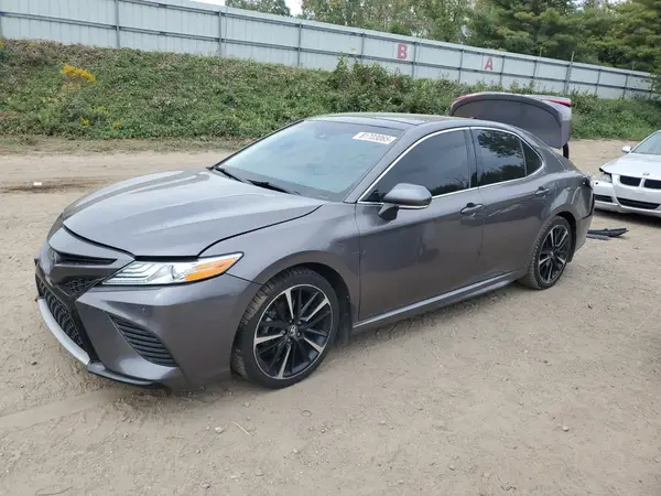 4T1B61HK9JU503373 2018 TOYOTA CAMRY - Image 1