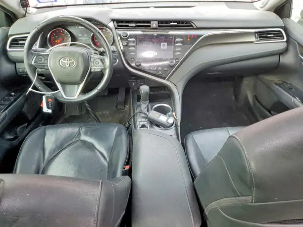 4T1B61HK9JU506242 2018 TOYOTA CAMRY - Image 8