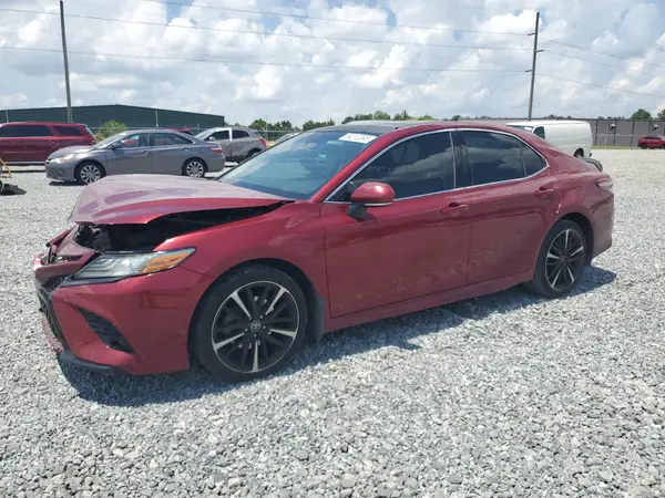 4T1B61HK9JU506614 2018 TOYOTA CAMRY - Image 1
