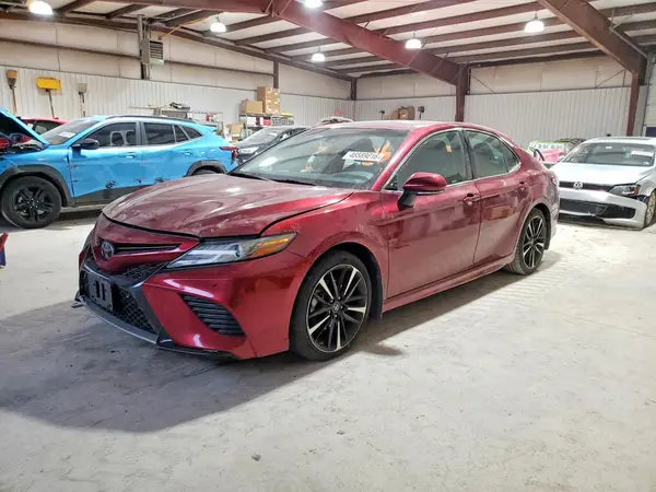 4T1B61HK9JU512302 2018 TOYOTA CAMRY - Image 1