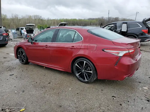 4T1B61HK9JU519394 2018 TOYOTA CAMRY - Image 2